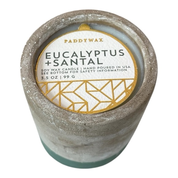 New Scented Candle PADDY WAX Eucalyptus & Santal Soy Wax Candle Concrete Base - Picture 2 of 7
